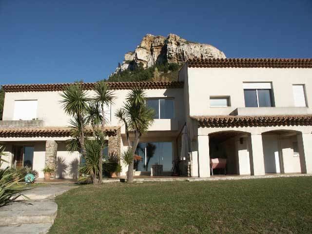 Cassis : villa a louer